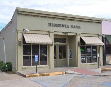 Hibernia branch exterior shot